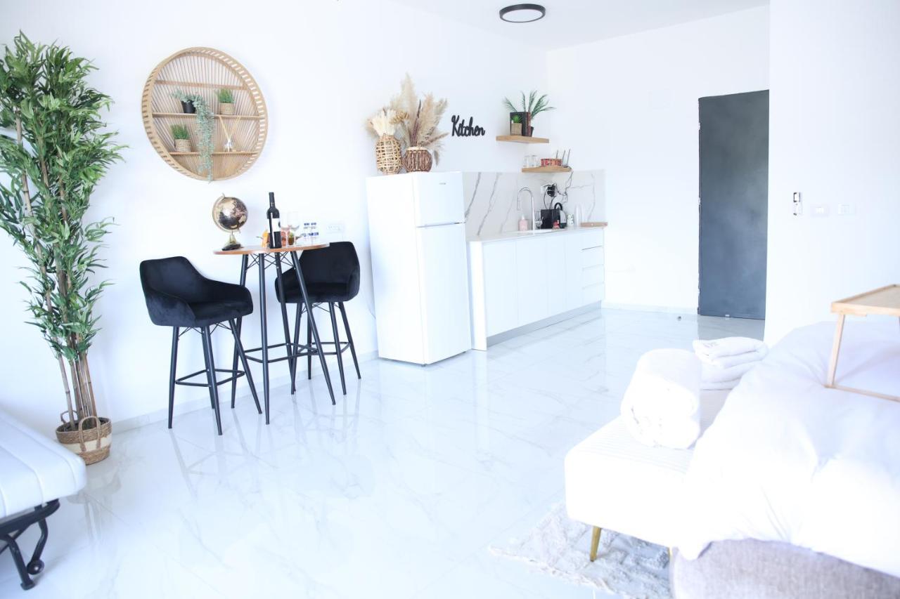 סוויטות נוף שקיעה Hotel Peqi'in Hadasha Екстериор снимка