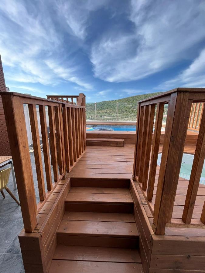 סוויטות נוף שקיעה Hotel Peqi'in Hadasha Екстериор снимка